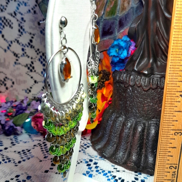 Y2K Sparkly Green Sequin & Amber Rhinestone Dangly Earrings - Picture 4 of 9